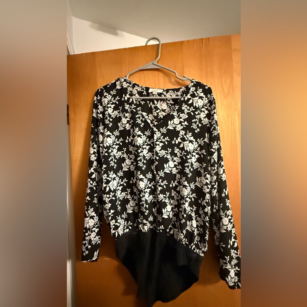 LOFT Black and White Floral Blouse